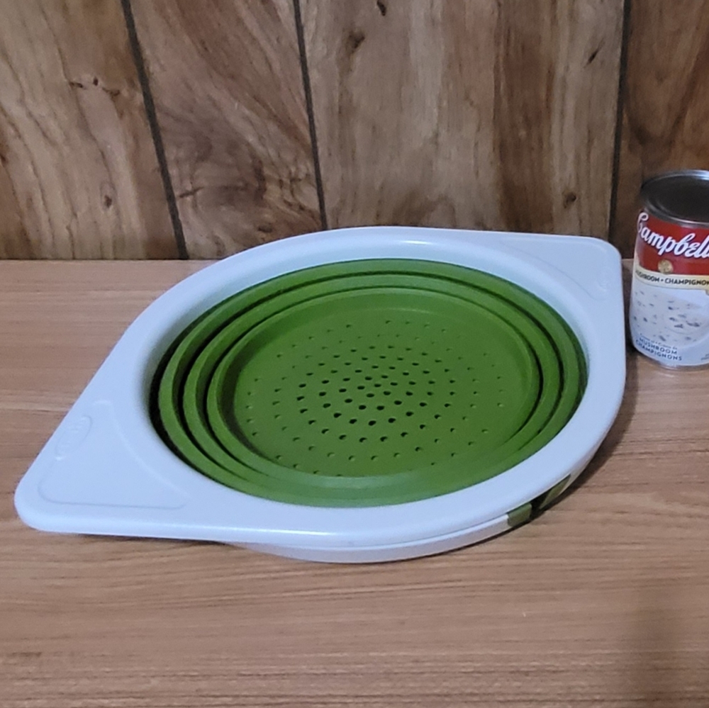 Collapsible Kitchen Collander - Picture 5 of 7
